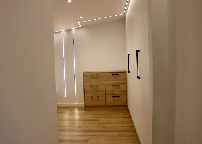 شقة Wolczanska وودج