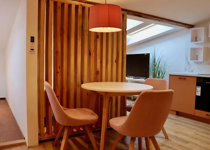 شقة Wolczanska وودج