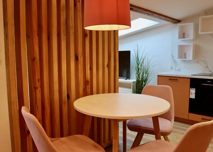 شقة Wolczanska وودج