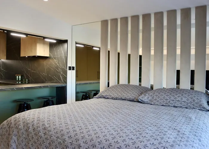 شقة Wolczanska وودج